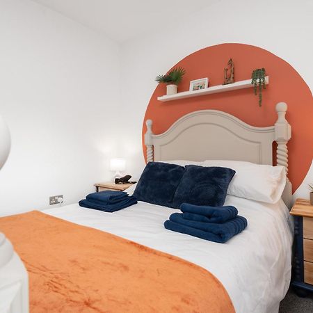 Villa Shawe House - 10 Minute Mcr Airport - Free Parking Wythenshawe Zimmer foto